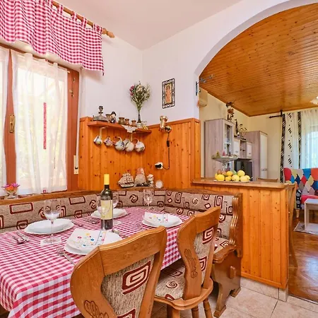 With A Parking Space Lägenhet *